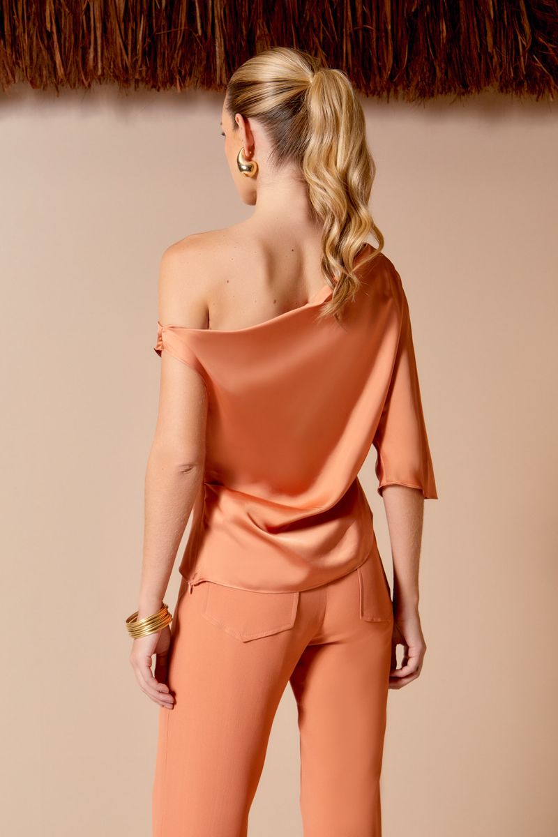 160142BL_1916_4-BLUSA-ASSIMETRICA-PREGAS