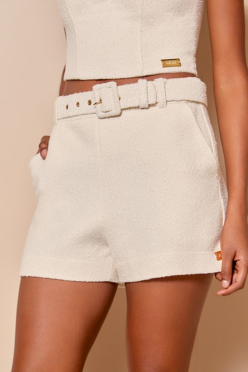 Short Cinto Forrado Bolso Faca - Off White