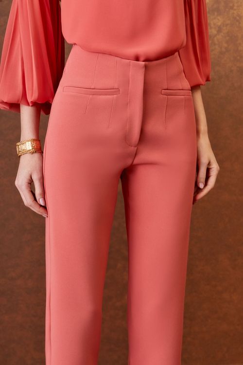 Calça Pregas Bolso Lateral