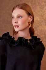 163256VC_008_3-VESTIDO-CURTO-BABADO-DECOTE