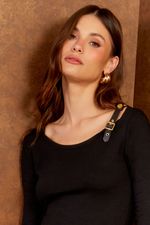 163505BL_008_2-BLUSA-MANGA-LONGA-DETALHE-COURO