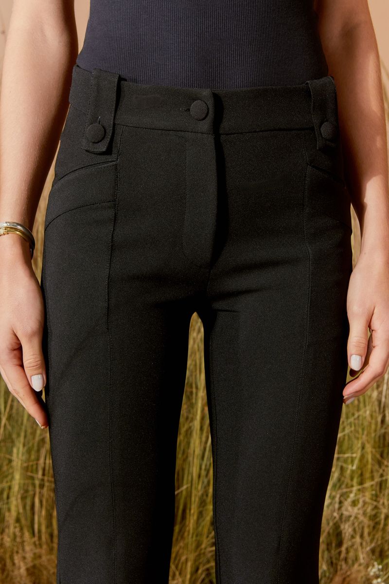 166036CL_008_4-CALÇA-BOLSO-DIAGONAL-E-ALETA