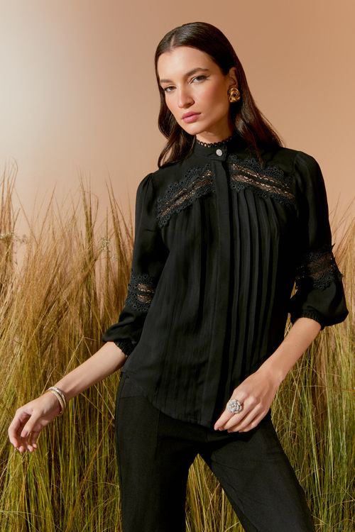 Camisa Pregas Rendas
