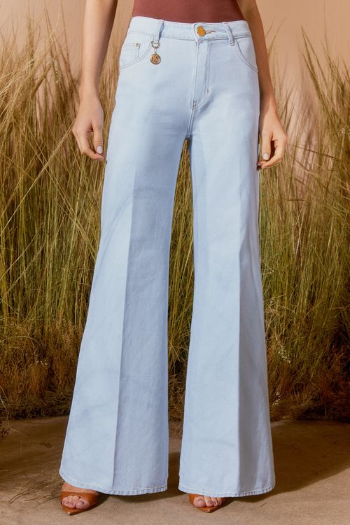 Calça Jeans Detalhe Pingente